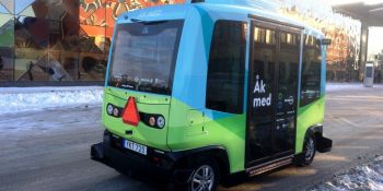 Self-driving shuttle buses hit Stockholm’s streets