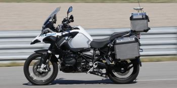 BMW Motorrad lässt BMW R 1200 GS autonom fahren